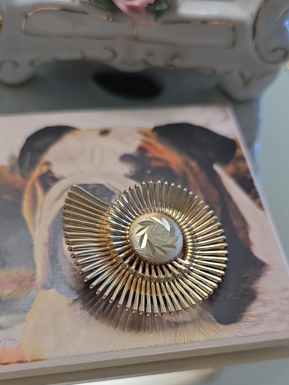Vintage Gold Spiral Sunburst Scarf Clip - Women's Jewelry